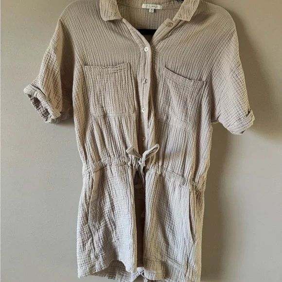 Z Supply Light Beige Textured Romper - Picture 2 of 4